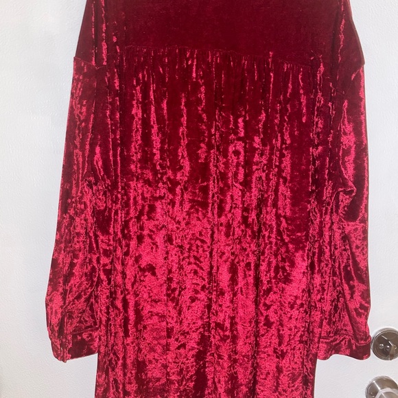 Red button down tunic or jacket crushed velvet - Picture 2 of 3